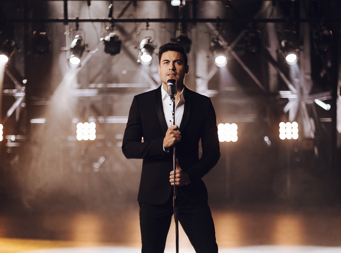 CARLOS RIVERA REIMAGINES THE CLASSICS WITH THE STARS