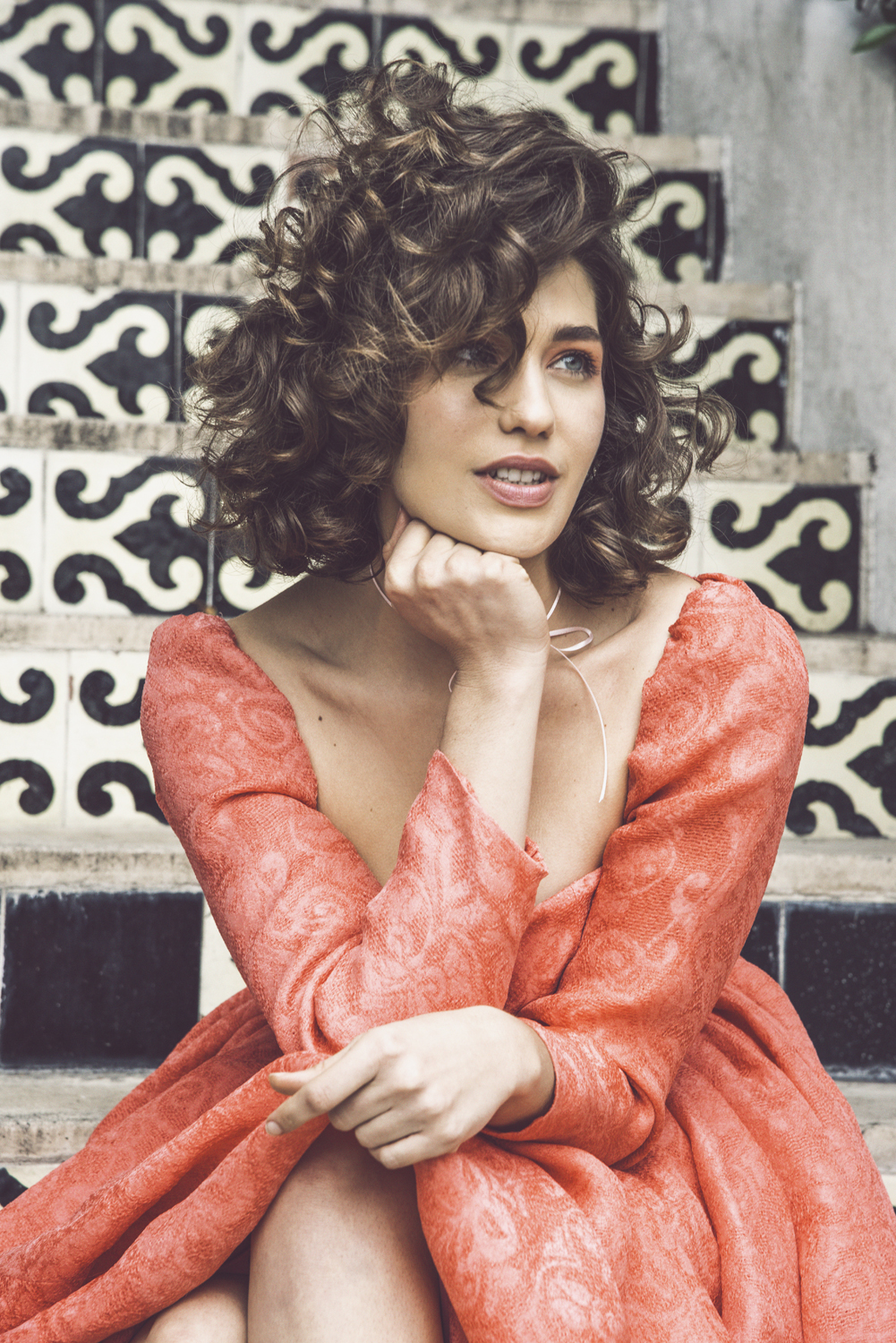 Read more about the article LADYGUNN NO. 16 COVER STORY: LOLA KIRKE
