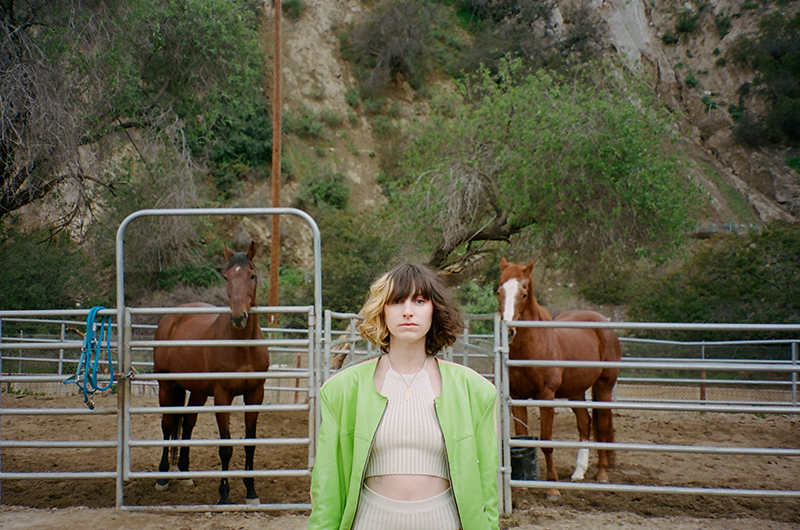 Read more about the article IAN SWEET ON MAKING MUSIC, MENTAL HEALTH AND TRUSTING HERSELF