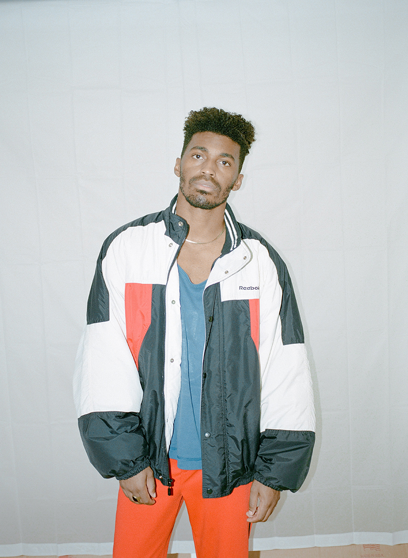 Read more about the article TRACK PREMIERE: DAVIE – "FLAVOR"