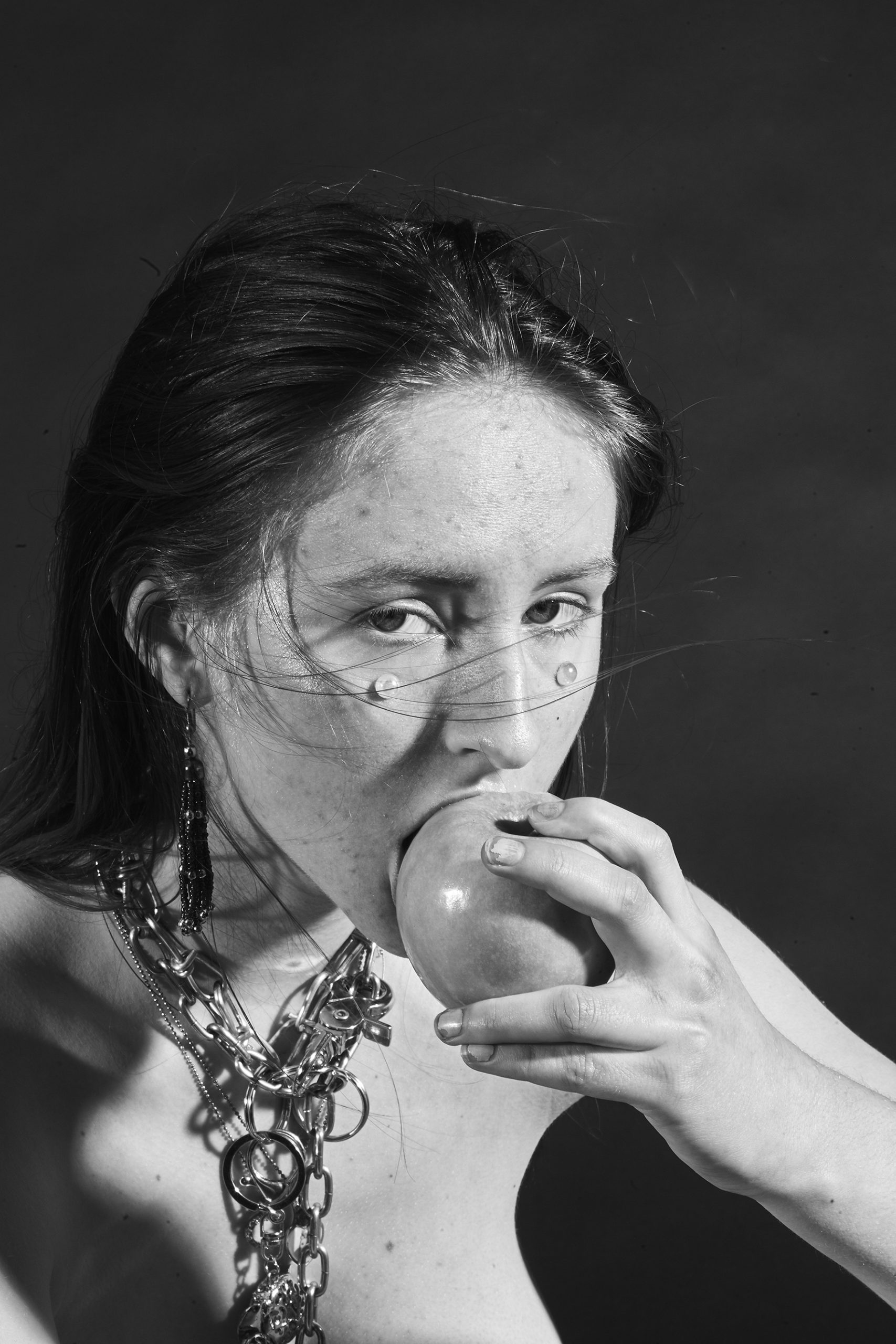 Read more about the article MIA GLADSTONE ONLY OPERATES WITH FREEDOM: INTERVIEW