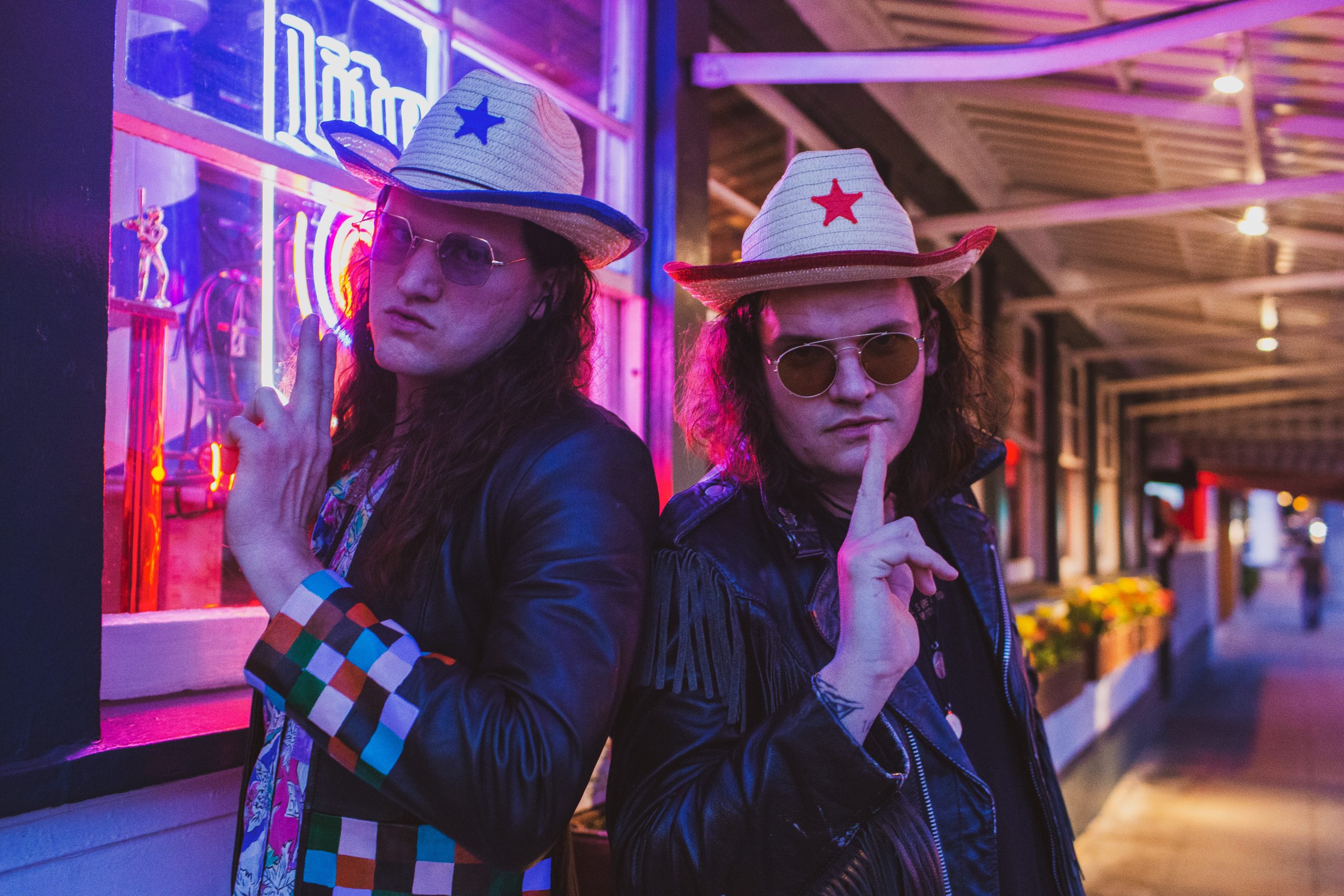 Read more about the article MATING RITUAL TEAMED UP WITH LA’S BLOOMING FASHION LINE, ZIG ZAG, FOR THE PSYCHEDELIC COWBOY LOOK OF THE SEASON