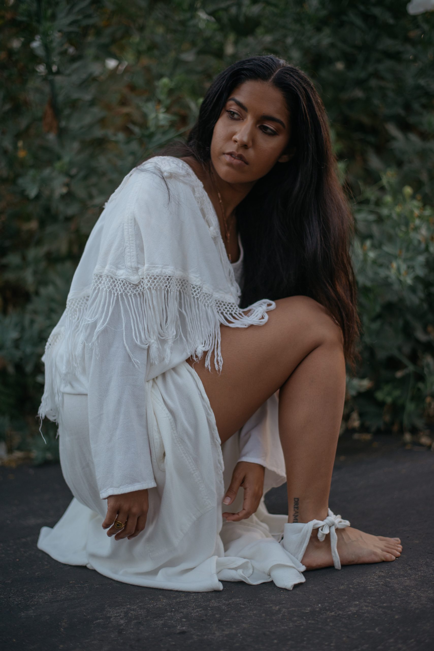 Read more about the article TRISHES INVITES US TO PONDER OUR SELF-AWARENESS IN NEW VIDEO, ‘SARASWATI’