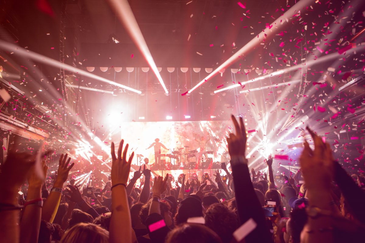 Read more about the article LIVE REVIEW: LOUIS THE CHILD AT TERMINAL 5