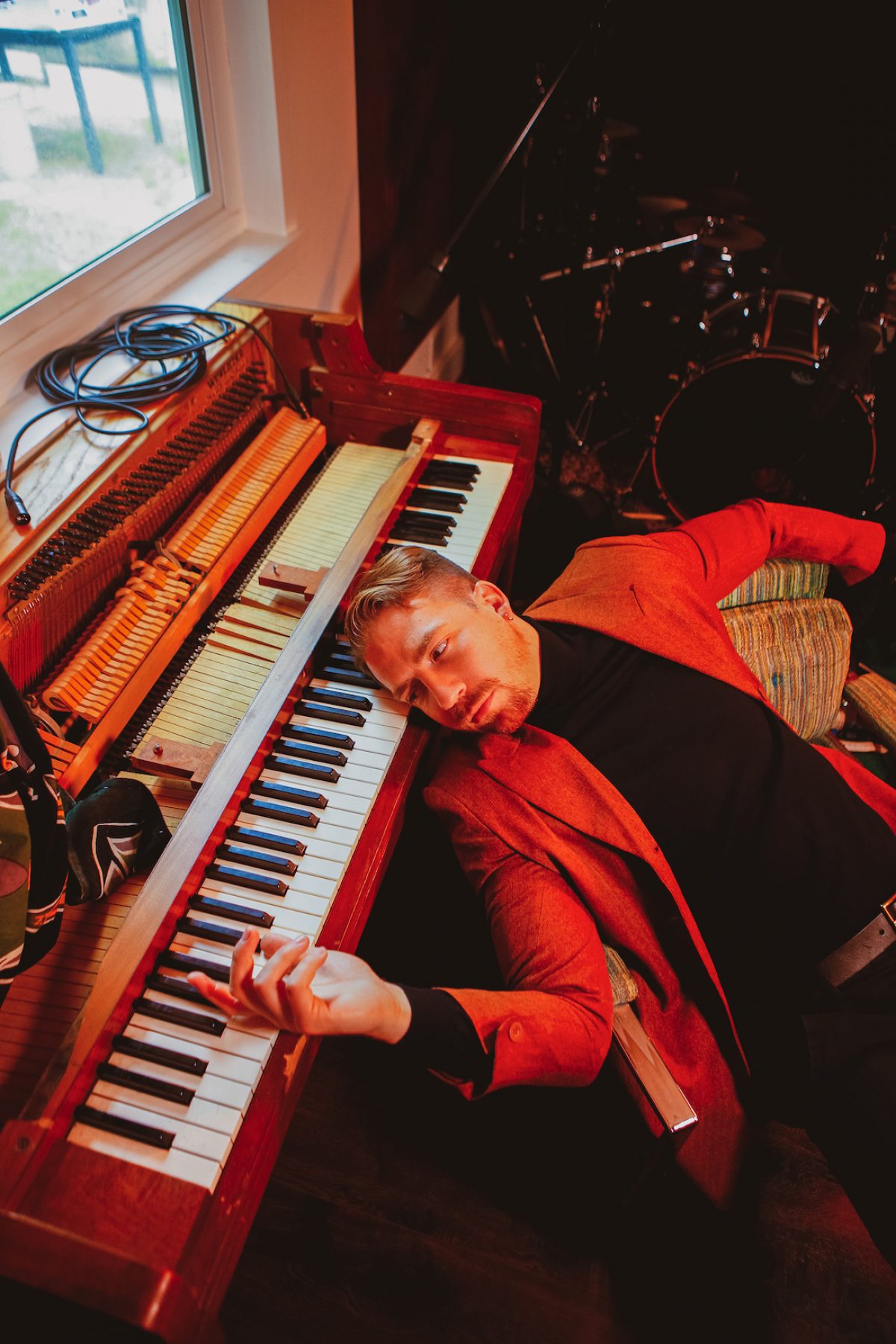 LADYGUNN – ALEXANDER VINCENT INVITES LOCAL DESIGNER ZIG ZAG TO HIS