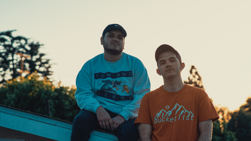 Read more about the article PASS THE MIC: INTRN & AUSTIN HARMS DECIDE TO STOP FIGHTING CHANGE IN “USED TO BE”