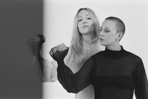 Read more about the article WEAK IN THE KNEES OVER THE SOUNDS AND WORDS OF GRACIE AND RACHEL