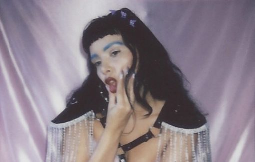 QUELLE ROX CONCOCTS A POTION OF PASTELS ON NEW VIDEO “MISS YA BODY”