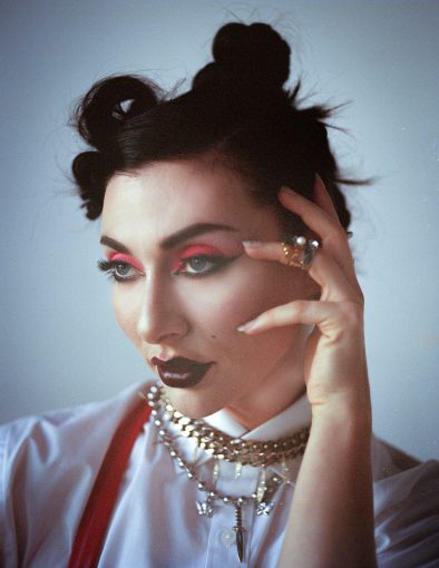 Read more about the article WHAT DO YOU STAND FOR? QVEEN HERBY