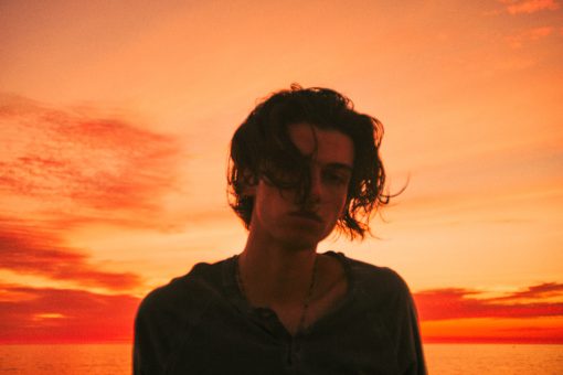 Read more about the article MEHRO PROVES MUSIC CAN PREVAIL EVEN IN THE HARDEST TIMES WITH NEW ALBUM