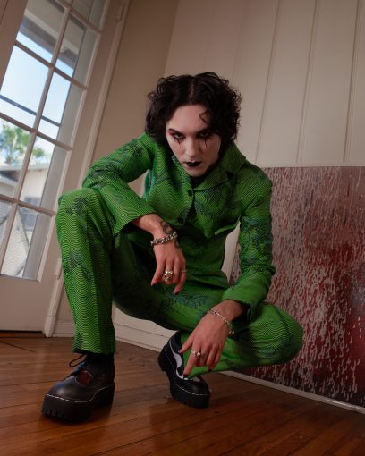 Read more about the article NEW SOULS WITH JOHNNY GOTH