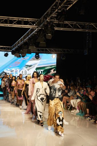 Read more about the article Gypsy Sport’s Return to LA: Grown, sparkly, and Skin Skin Skin!