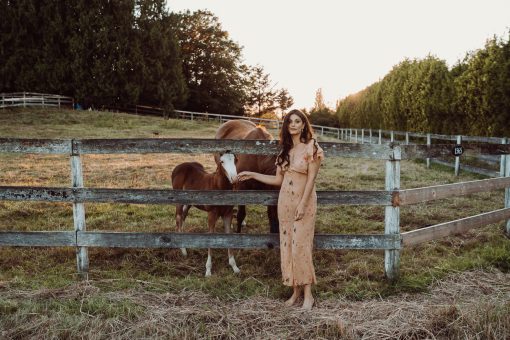 Read more about the article INTERVIEW WITH THE MULTI-HYPHENATE PERFORMER ELYSIA ROTARU