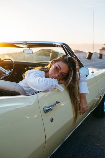 Read more about the article ON THE ROAD TO FREEDOM: ALLY BARRON RELEASES THROWBACK JAM ‘NEVER ADMIT’