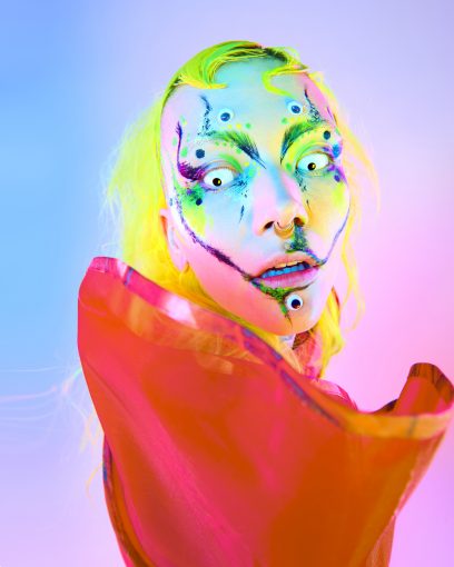 Read more about the article NEON ALIEN
