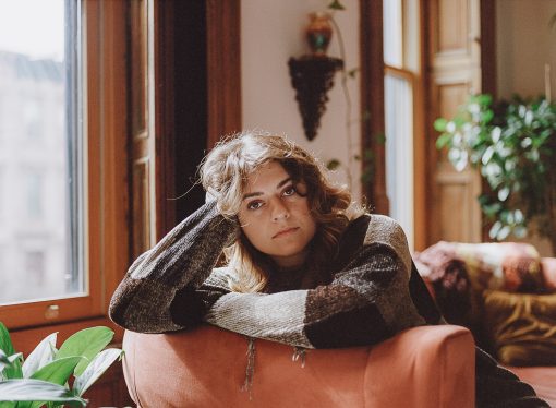 Read more about the article ALL THINGS BLUE KEEPS THEIR DAYDREAMS IN A “GROG LOG”