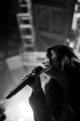 Read more about the article EXCLUSIVE INTERVIEW WITH LEXI JAYDE BEFORE HER DEBUT HEADLINE TOUR