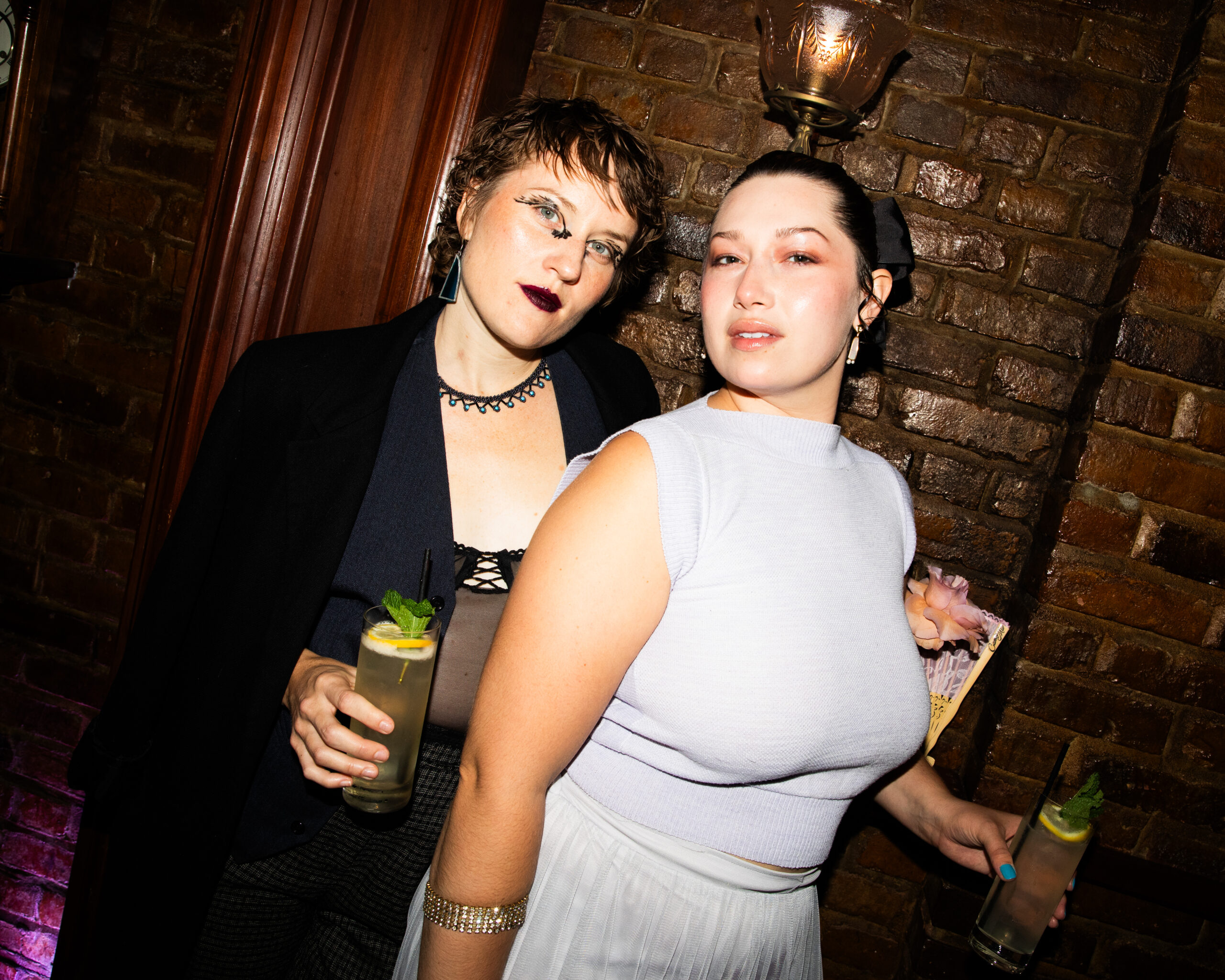 LADYGUNN – BARE NECESSITIES CELEBRATES THE LAUNCH OF CAMIO MIO WITH THE ACES