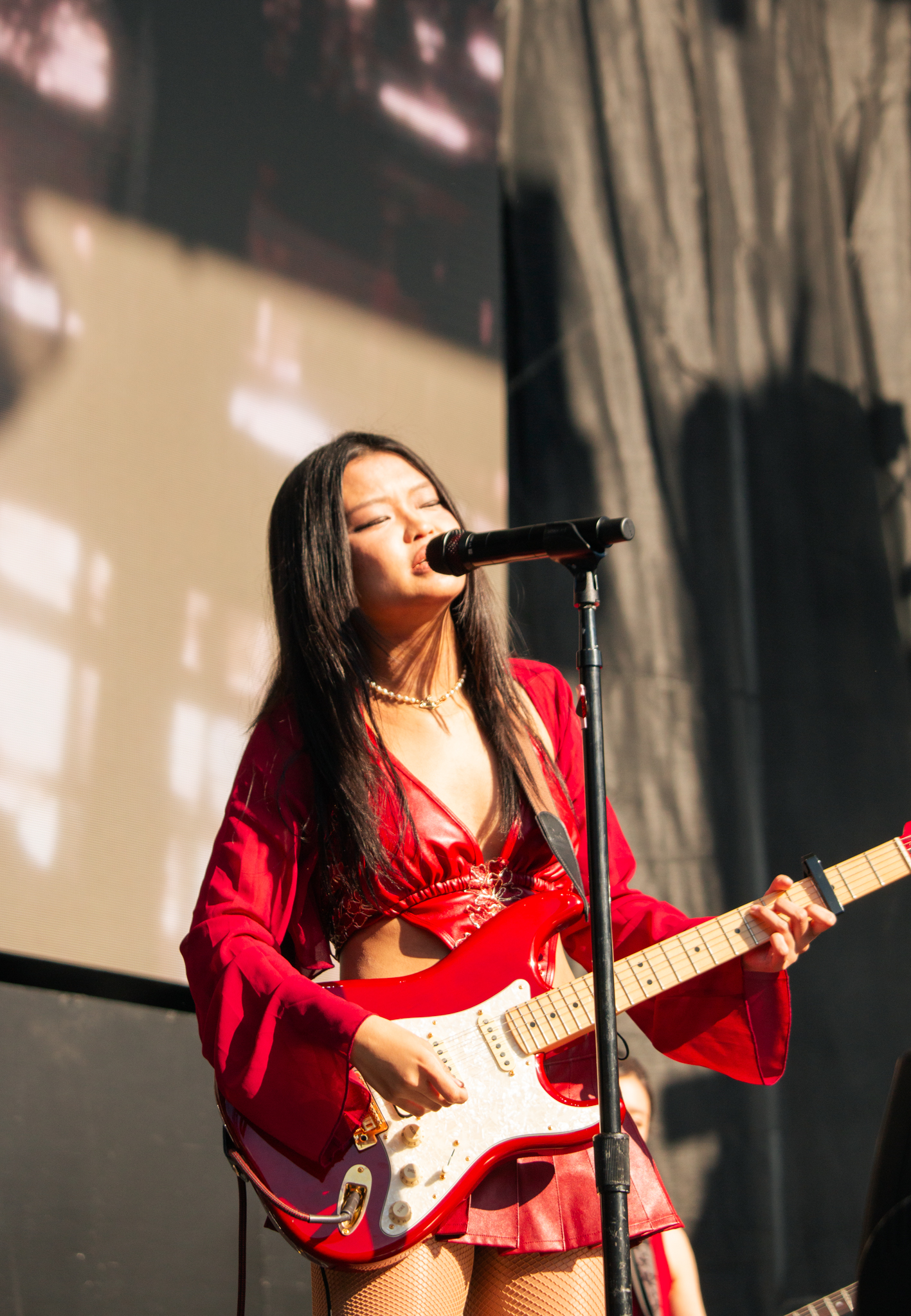 Read more about the article LYN LAPID’S HEARTFELT LYRICISM & VIRALITY IN HER RISE TO SUCCESS: AN EXCLUSIVE CONVERSATION FROM 88RISING’S HEAD IN THE CLOUDS