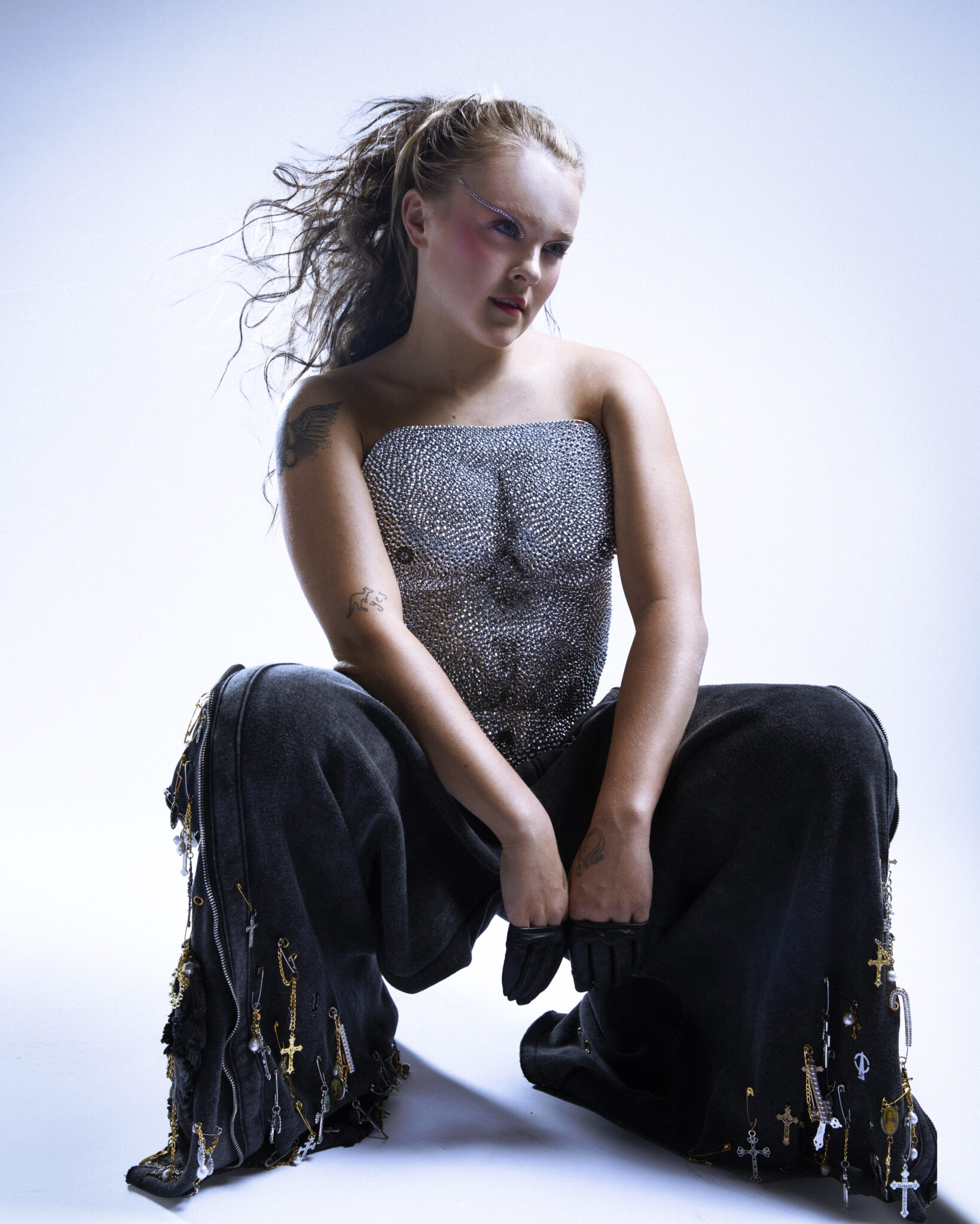 LADYGUNN – JoJo Siwa on Manufacturing Attention, Dissociating, and
