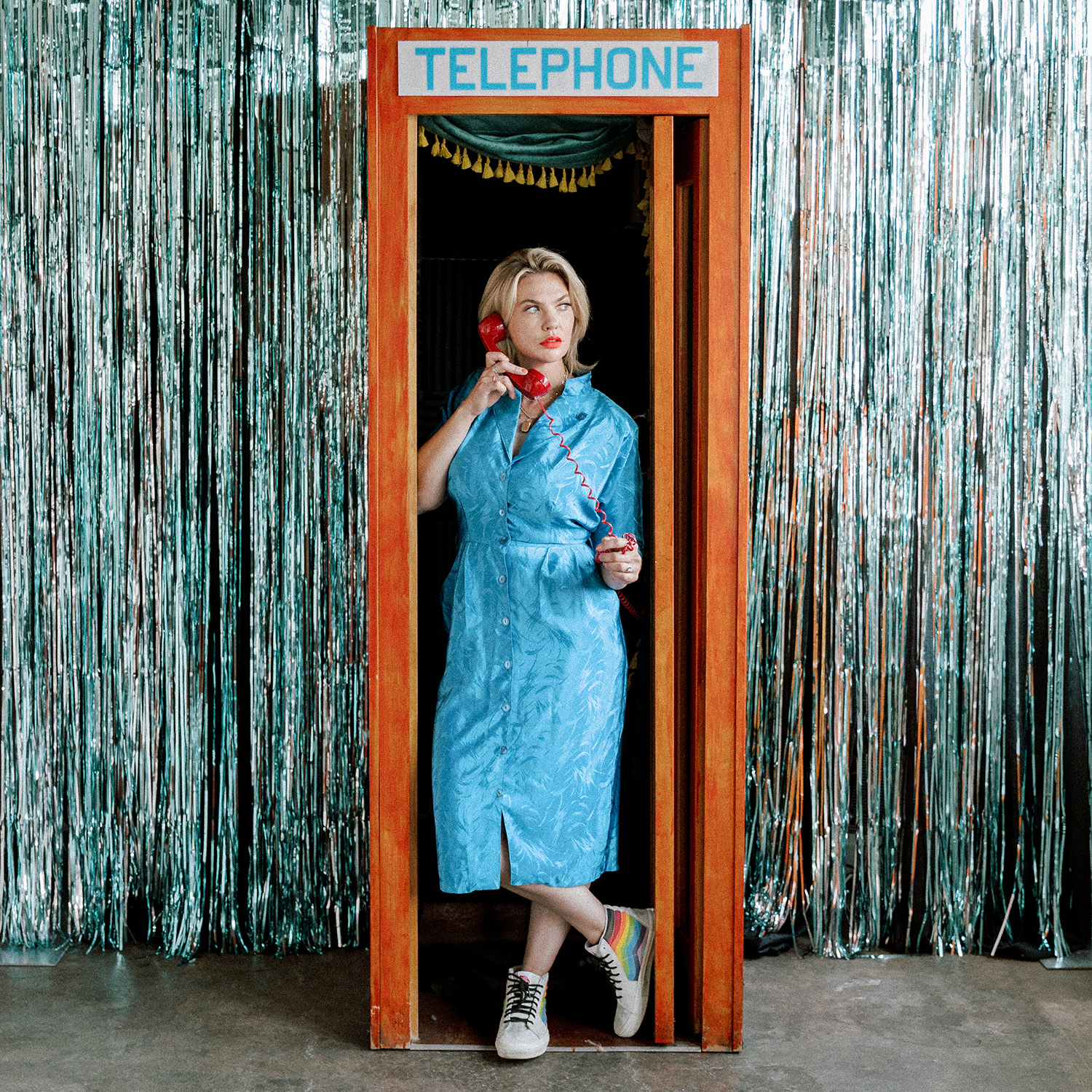 Read more about the article Mindy Gledhill Makes a Phone Call Back in Time in “Long Distance Lullaby”