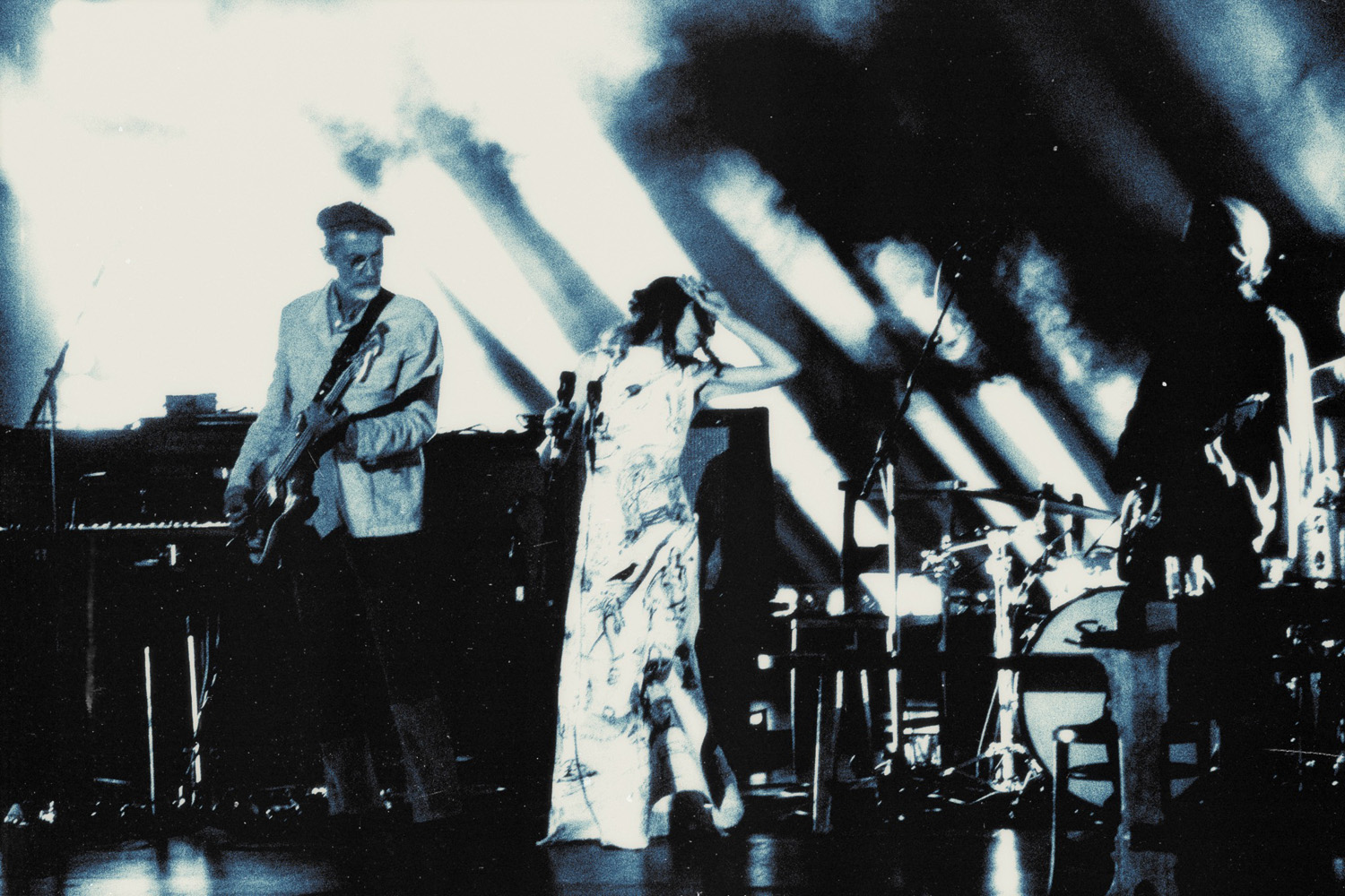 Read more about the article LIVE REVIEW: PJ Harvey Delivers a Hauntingly Electric Performance at the Greek Theatre in LA