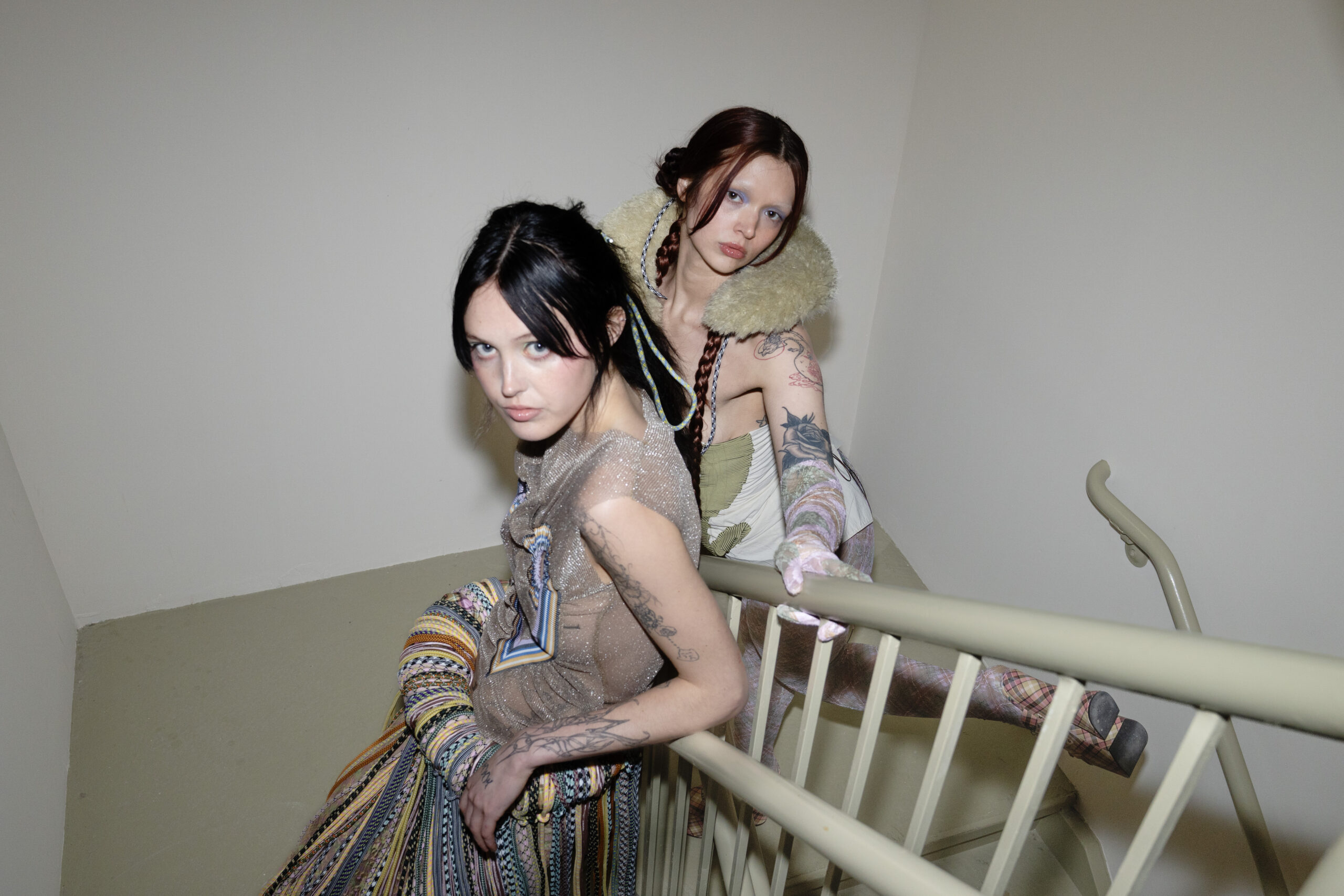 Read more about the article TAOTTAO FW25: SHREDDED OPULENCE MEETS COZY CHAOS