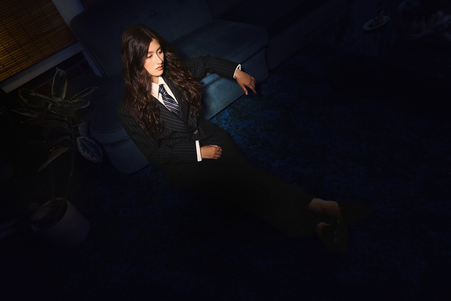 Read more about the article FINDING LIGHT IN THE DARK: JADE LEMAC TALKS HEARTBREAK, NIGHTTIME, AND HER NEW EP