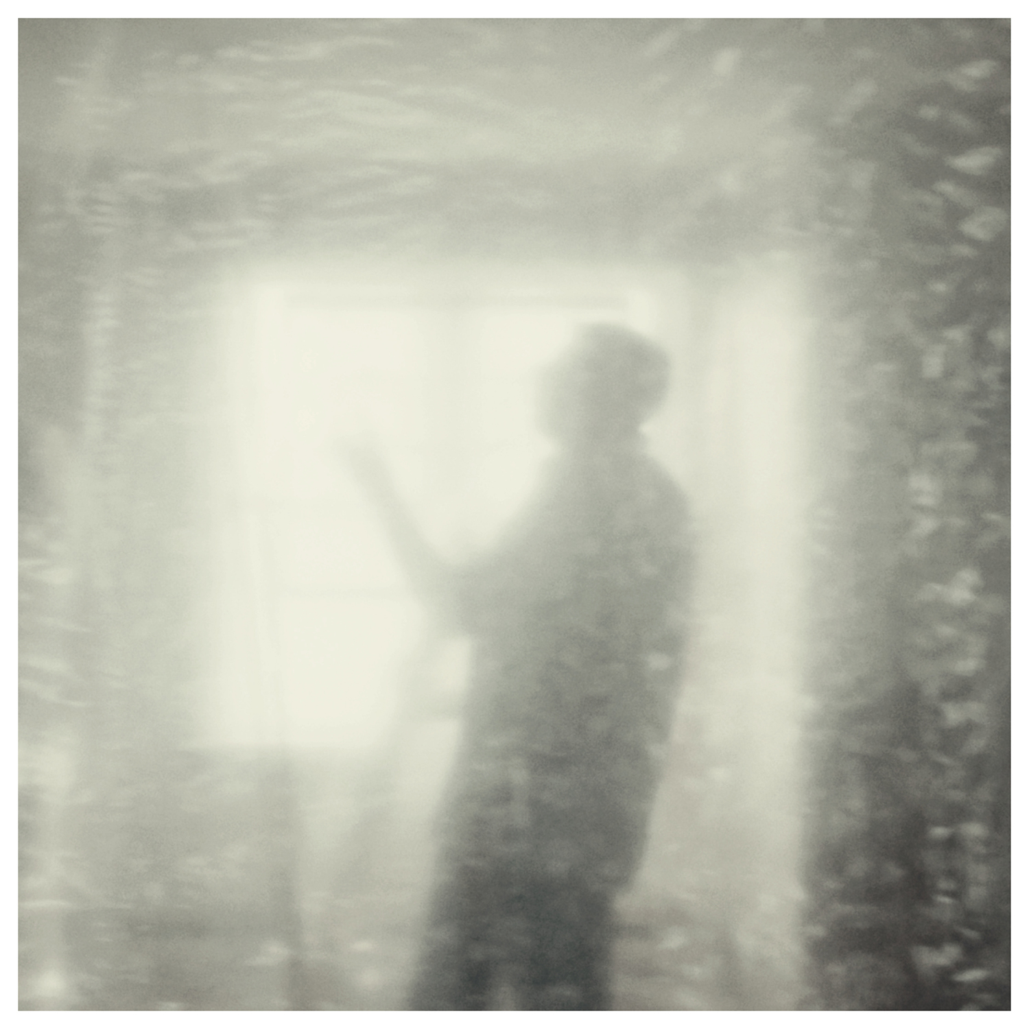 Read more about the article DRUCKER LETS THE NIGHT STRETCH ON IN “MIND IN THE GUTTER”