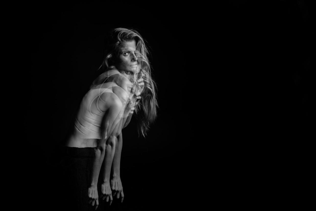 Read more about the article THE ANATOMY OF OBSESSION: HALLIE MARIE’S “RUN FOR COVER”